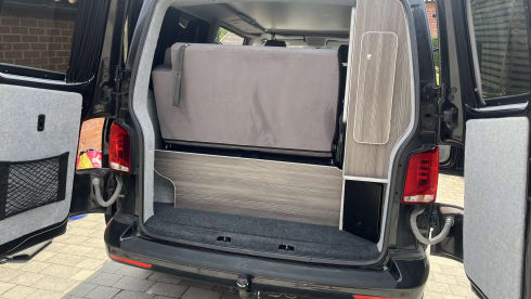 * Automatic* 4 berth VW camper with all mod cons