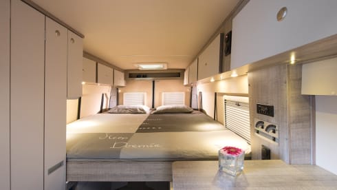 AmorA Campervan 6.0 meters for 2 persons with length beds