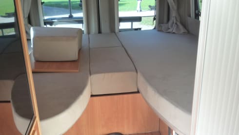 RC – Pössl Roadcriser Solar - AHK-Awning-NAVI-R`camera