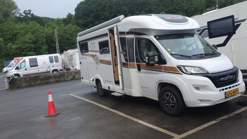 2p Malibu semi-integrated uit 2024
