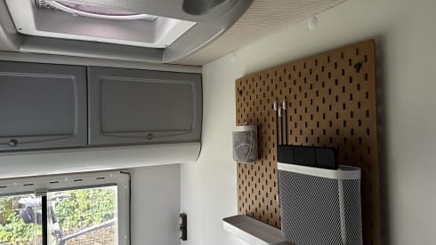 4p Chausson semi-integrated from 2001
