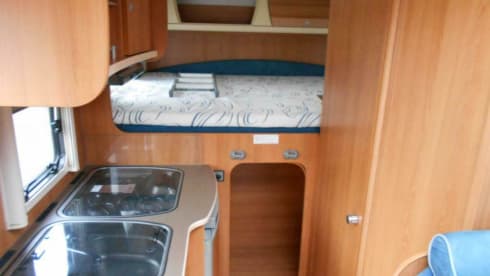 Compact Dethleffs 2-person camper