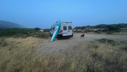 Ranger – New possl summit, bus camper of the year, with skyroof!
