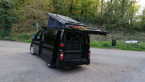 VOYAGER 1 – 4 berth Nissan bus from 2008