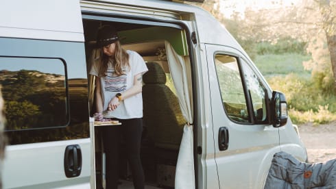 - voor de actieve vakantiegangers – Modularer Buscamper für 2 Personen