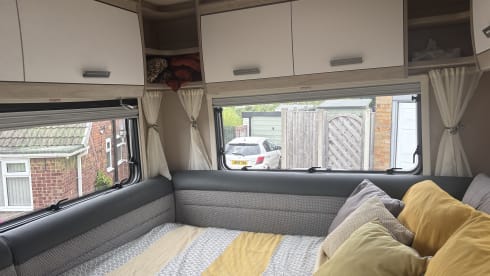 Sebby 2022 Luxury 2 berth Autotrail F68 
