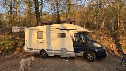 Familie de Puijt & le Grand Camper – Fiat 4P semi-intégrée à partir de 2012