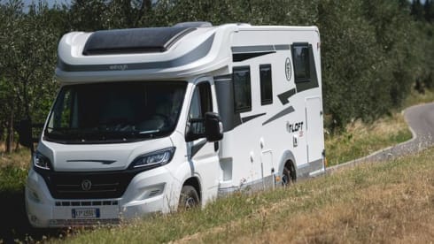 Luxury camper with queen bed and air conditioning