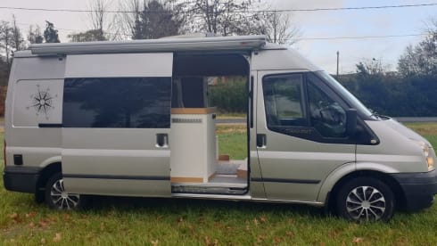 Vanny – 2p Ford campervan uit 2013