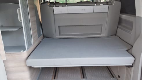 CJ – Volkswagen California 2013 with invertaris