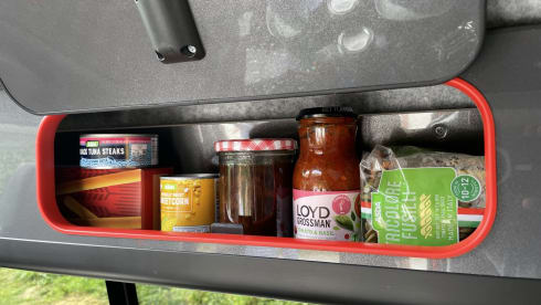 Cherry – Automatic VW T6 4 Berth Campervan with Poptop & Heater