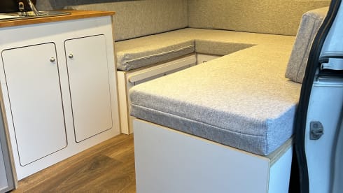 Lexy – 3 berth Renault campervan from 2019