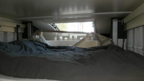 Luxe camper – Luxury automatic Ford 170 HP - With complete equipment for 4 people!