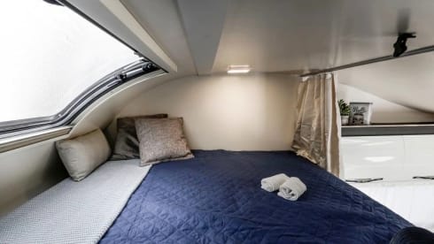 6 berth motorhome Roller Team Zafiro 675