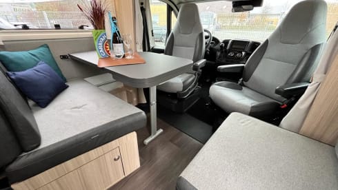 A75 SL  – Motorhome SunLiving A75 SL Alkoven #Family vacation