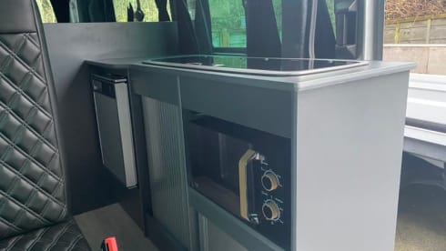 4p Luxury Campervan 