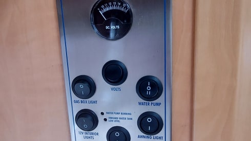 Gypsy – VW Crafter 2 Schlafplätze. Ideal gelegen für Südwestengland