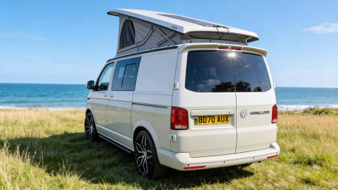Vanellope – Ecco Vanellope: il moderno camper VW T6.1 (2020), conforme alla normativa ULEZ, per 4 persone