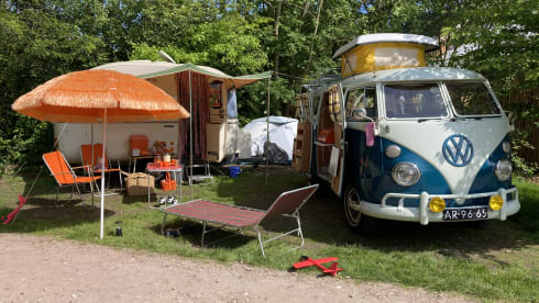 De Bus – 2p Volkswagen bus from 1965