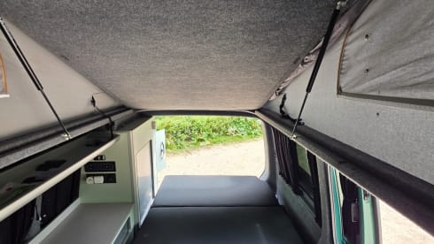 Essy – 4 berth Volkswagen campervan from 2021