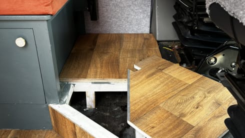 Mosi – Luxury off-grid camper for 2p, automatic and kitchen with quooker