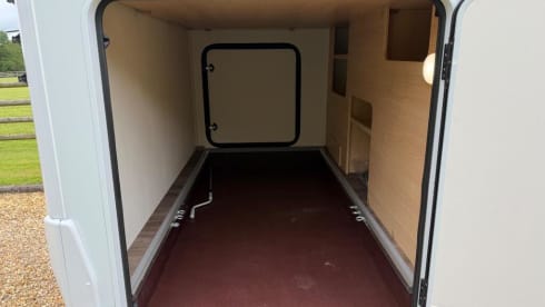 H16 – 2 Berth Sunlight T68 