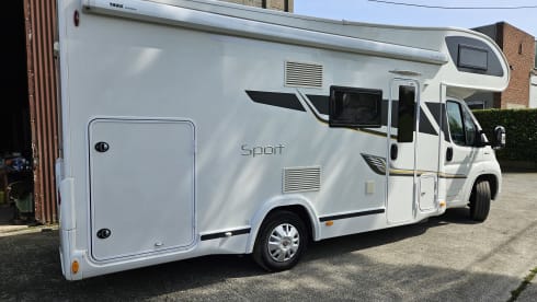 6p Benimar alcove from 2019