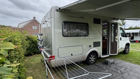 Camper Champagne – Hymer T 654 CL Exclusive Line