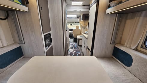 Rimor has it. –     La Grande Fuga – Spazioso camper familiare a 6 posti letto