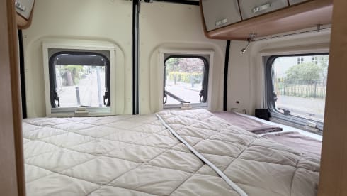 Campy – Roller Team Livingstone campervan | Low mileage | Ideal for 2 people