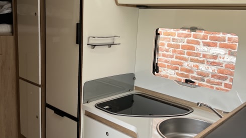 5p Ford alcove from 2021 xxl garage
