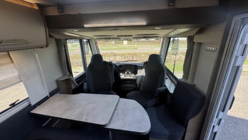 Luxe en rust in de natuur – 4p Knaus integrated uit 2022