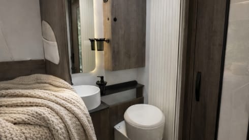 Nieuwe Benimar semi-integraal camper 2026 – automaat – 5 plaatsen