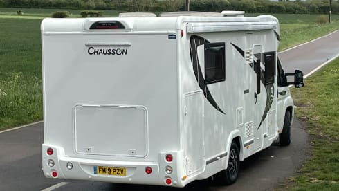 Archie the Automatic – 4 berth Chausson semi-integrated from 2019