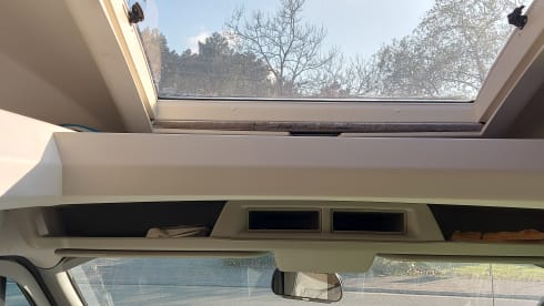 Roubie – 4p Benimar semi-integrated uit 2022