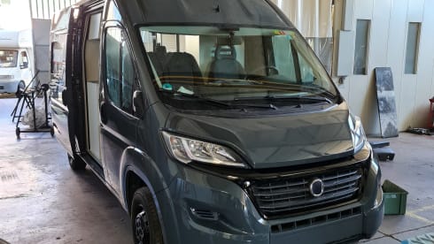 Furgo – Customized camper van