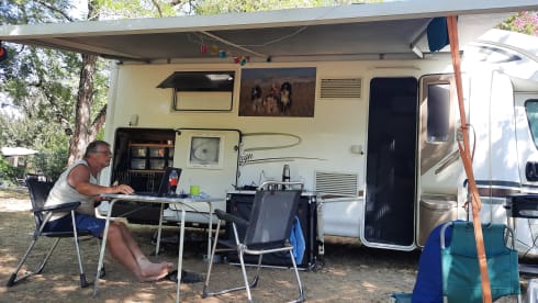 Mac – 5p McLouis semi-integrated uit 2015