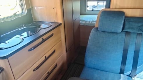 A664 – 6p LMC alcove from 2017