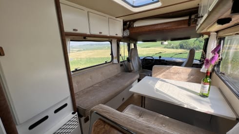 Lucky 88 – Panaromic view, spatious Hymer fully equiped