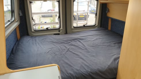Completely self-sufficient camper van