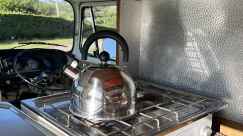 Blossom – 'Blossom' VW T2 Westfalia 1972 Campervan