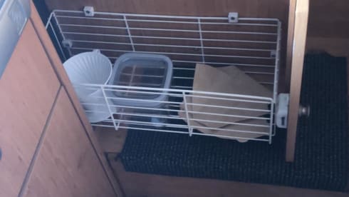 SPACIOUS CLEAN FAMILY CAMPER LARGE AND HANDY WITH NESPRESSO;)