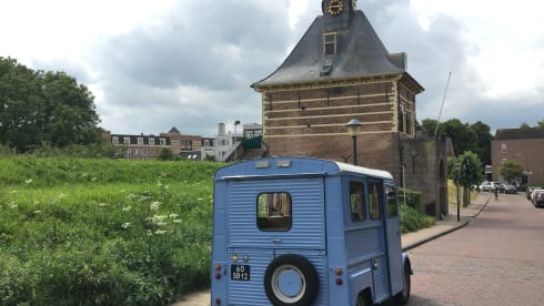 Feel good trip in retro Citroen HY - ultimate relaxation with character