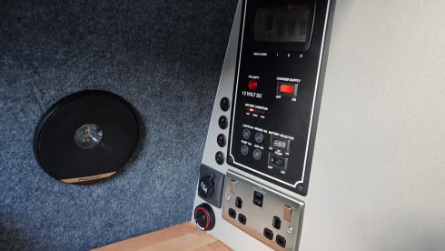 Baz – 4 berth Volkswagen campervan from 2019