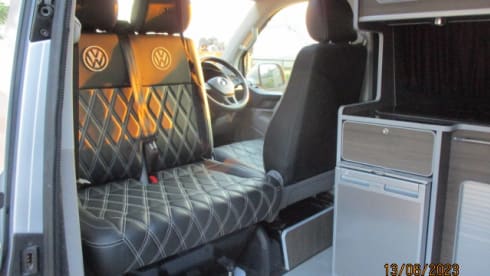 Pistol 2 – 4-Bett-Volkswagen-Campervan von 2016