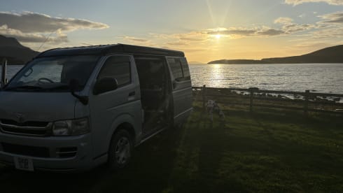 Yoshi – 4 berth Toyota campervan from 2010