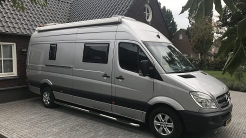 MB Sprinter 318 CDI (184hp) Full Option Bus Camper !! 210cm Stand Height !!
