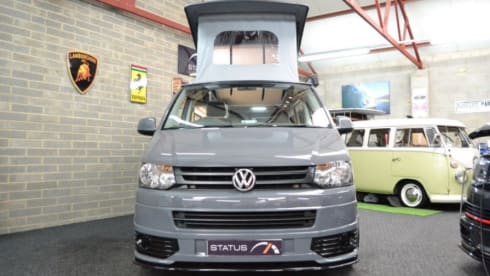 Luxury VW T5 Sportline Camper Van with 160w Solar Panel