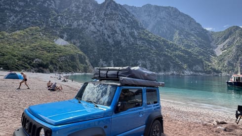 Jimny BLUE - Greece – Crea ricordi: esplora la tua avventura con Camper Jimny