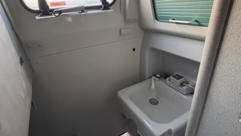 Betty de Bus – 4p Volkswagen campervan uit 1996